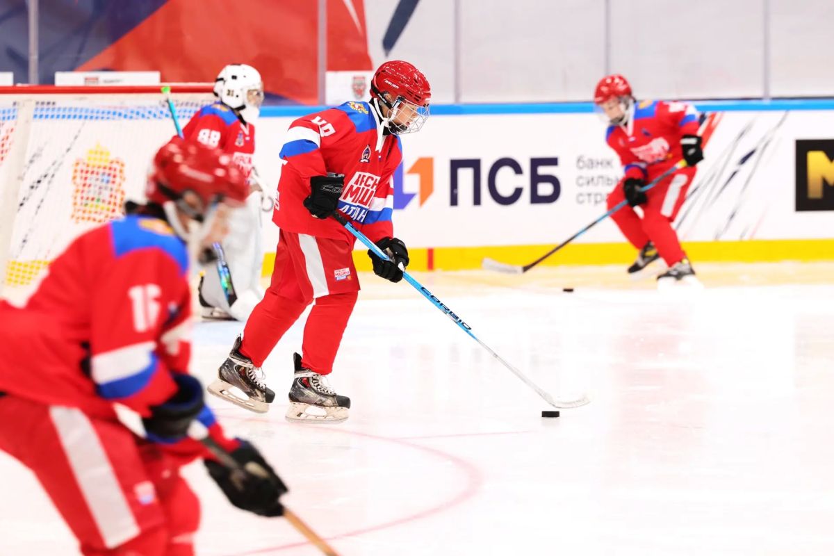 Юлия Купецкая: «Ovi Cup» вновь в Мытищах. На Арене Мытищи им. В. И. Шалимова стартовал ежегодный детско-юношеский турнир по хоккею «Кубок Александра Овечкина» Одной из первых на лед вышла наша команда «Красная машина Атлант» Юлия Купецкая: «Ovi Cup» вновь в Мытищах. На Арене Мытищи им. В. И. Шалимова стартовал ежегодный детско-юношеский турнир по хоккею «Кубок Александра Овечкина» Одной из первых на лед вышла наша команда «Красная машина Атлант»