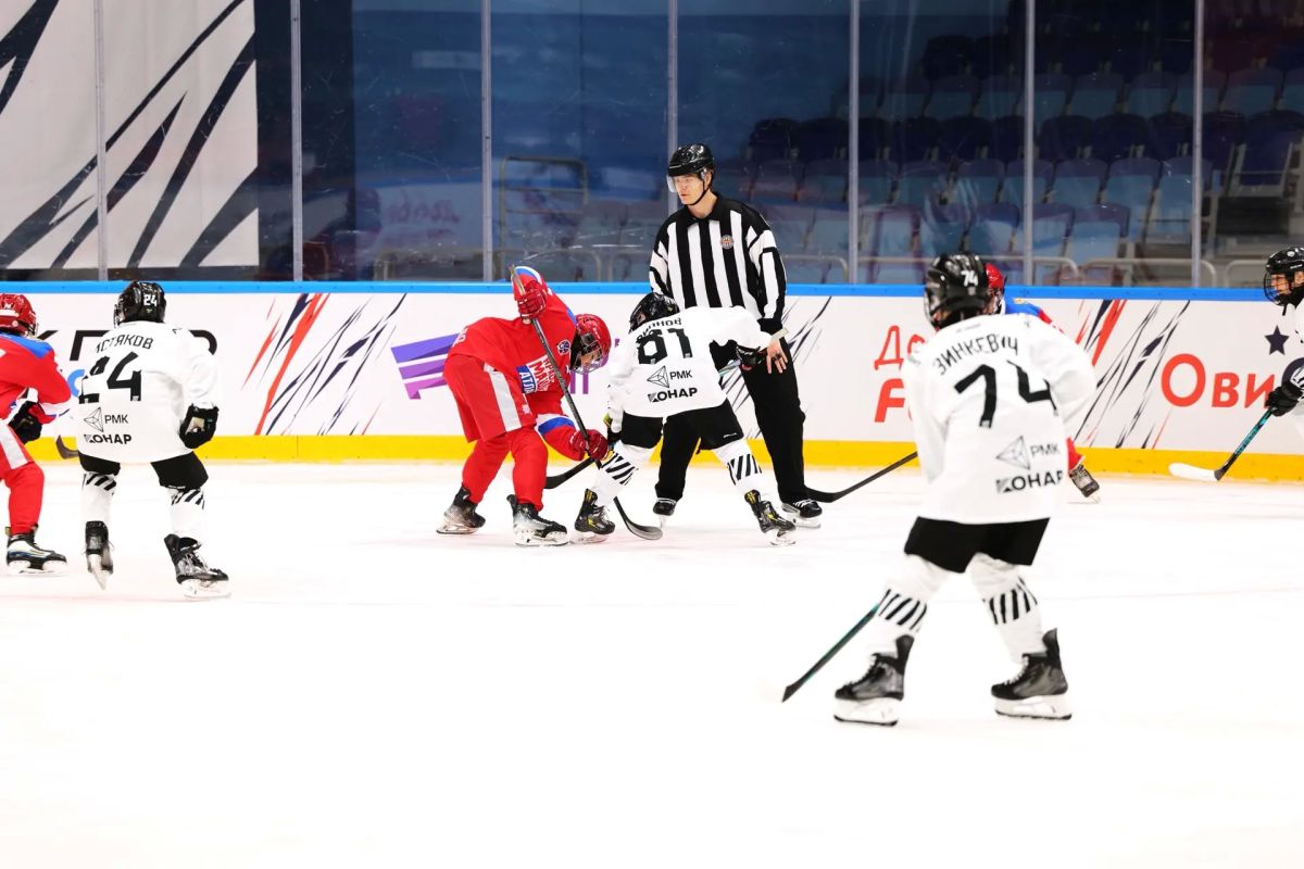 Юлия Купецкая: «Ovi Cup» вновь в Мытищах. На Арене Мытищи им. В. И. Шалимова стартовал ежегодный детско-юношеский турнир по хоккею «Кубок Александра Овечкина» Одной из первых на лед вышла наша команда «Красная машина Атлант» Юлия Купецкая: «Ovi Cup» вновь в Мытищах. На Арене Мытищи им. В. И. Шалимова стартовал ежегодный детско-юношеский турнир по хоккею «Кубок Александра Овечкина» Одной из первых на лед вышла наша команда «Красная машина Атлант»