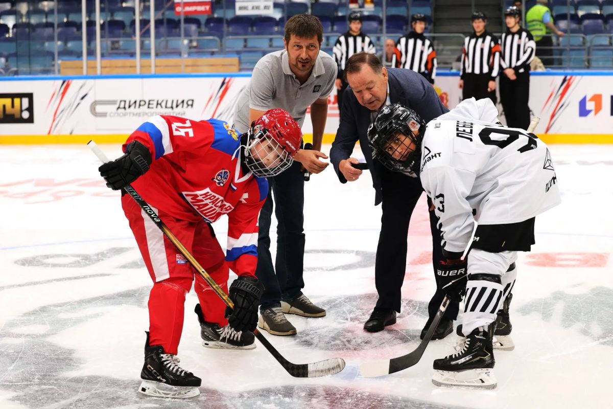 Юлия Купецкая: «Ovi Cup» вновь в Мытищах. На Арене Мытищи им. В. И. Шалимова стартовал ежегодный детско-юношеский турнир по хоккею «Кубок Александра Овечкина» Одной из первых на лед вышла наша команда «Красная машина Атлант»