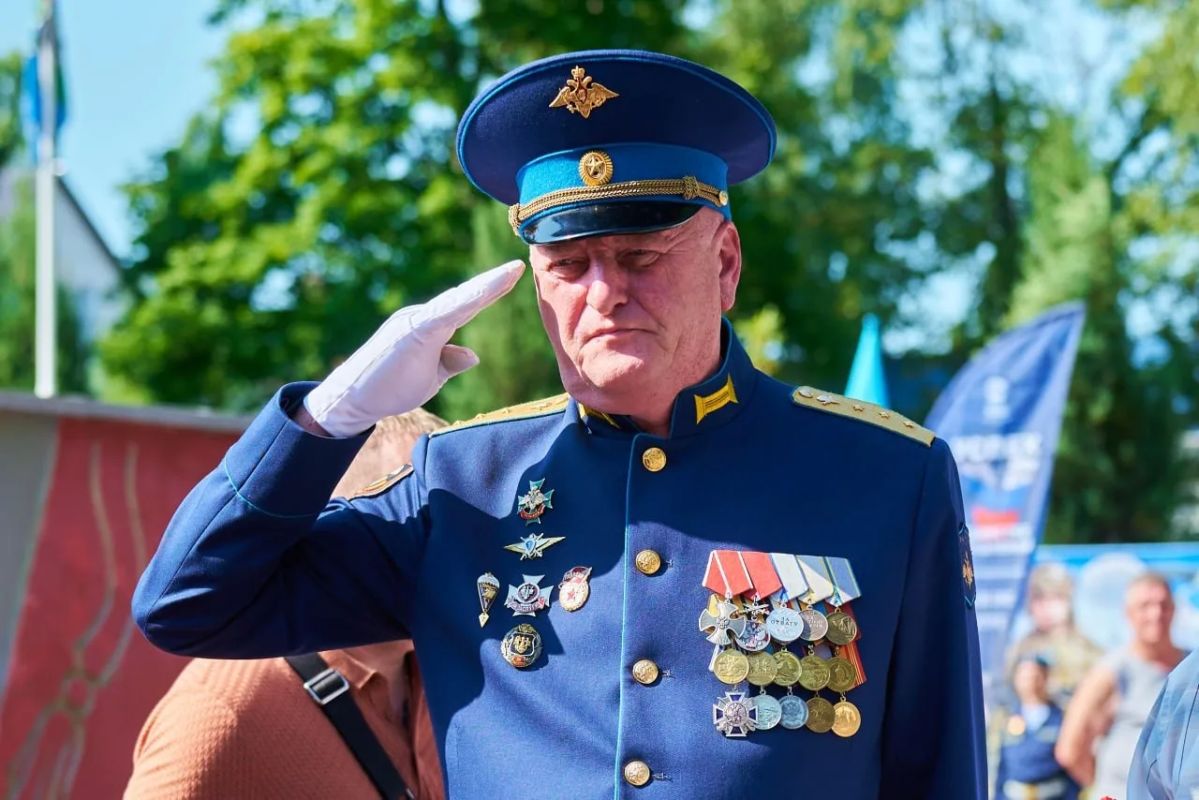 Михаил Собакин: В Чехове отметили День ВДВ Михаил Собакин: В Чехове отметили День ВДВ