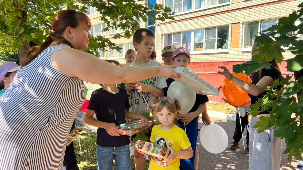 Русская Община Подольска организовала праздник для детей в лагере «Мечта» Русская Община Подольска организовала праздник для детей в лагере «Мечта»