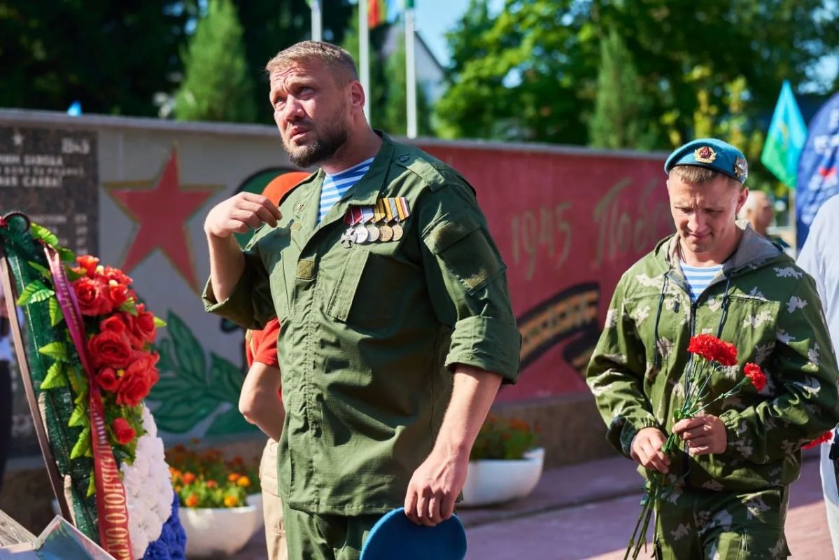 Михаил Собакин: В Чехове отметили День ВДВ Михаил Собакин: В Чехове отметили День ВДВ