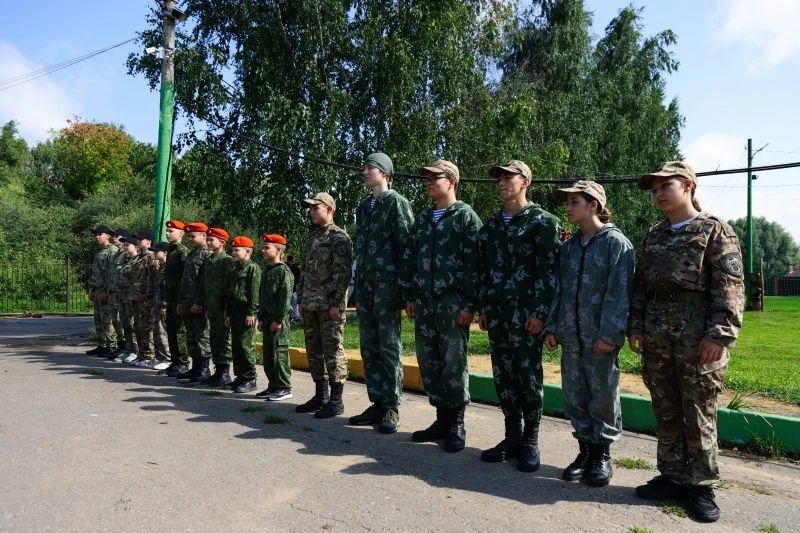 31 июля в спорткомплексе «Федино» в честь 96-летия Воздушно-десантных войск прошла военно-спортивная игра «Юнармейское небо»