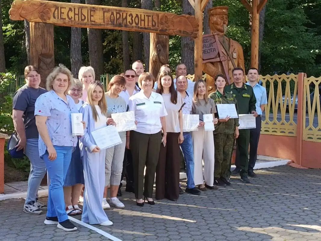 Специалисты по работе со школьными лесничествами прошли курс переподготовки