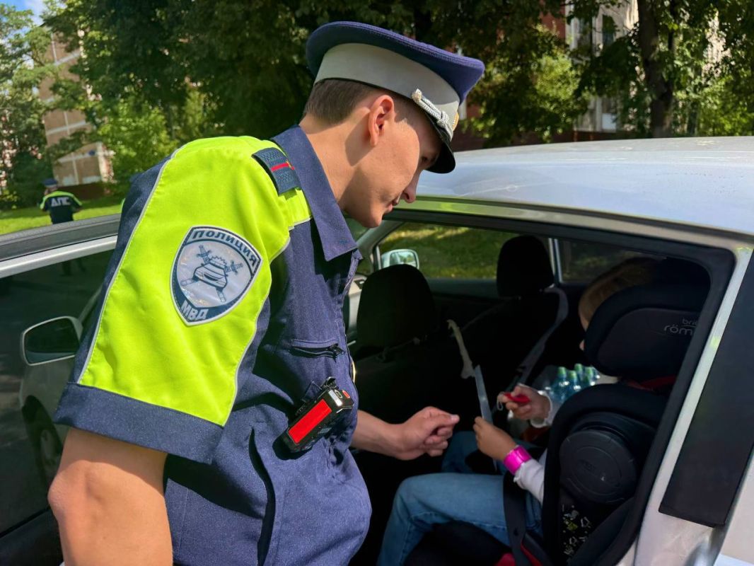 Чтобы снизить число ДТП с участием пешеходов, сотрудники Госавтоинспекции г.о. Балашиха провели профилактическую акцию «Пешеход» на самых оживленных пешеходных переходах города
