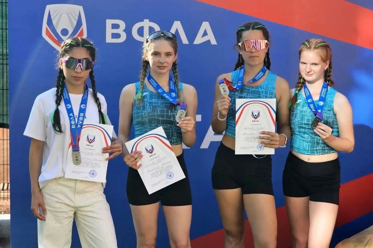 Мытищинские спортсменки выиграли серебро на первенстве России по эстафетному бегу Мытищинские спортсменки выиграли серебро на первенстве России по эстафетному бегу