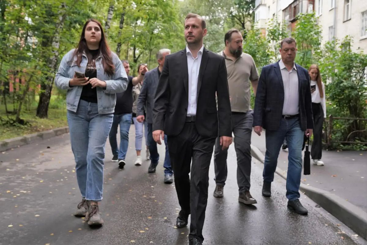 Во дворе на ул. Гагарина в Реутове ликвидировали подтопление