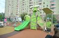 Обновленную детскую площадку открыли в микрорайоне Алексеевская Роща