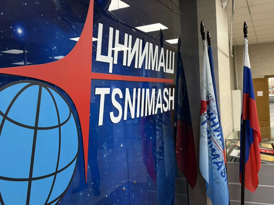 Игорь Трифонов: Вместе с депутатом Московской областной Думы, олимпийским чемпионом Александром Геннадьевичем Легковым и Героем России, лётчиком-космонавтом Еленой Олеговной Серовой встретились с руководством и коллективом... Игорь Трифонов: Вместе с депутатом Московской областной Думы, олимпийским чемпионом Александром Геннадьевичем Легковым и Героем России, лётчиком-космонавтом Еленой Олеговной Серовой встретились с руководством и коллективом...