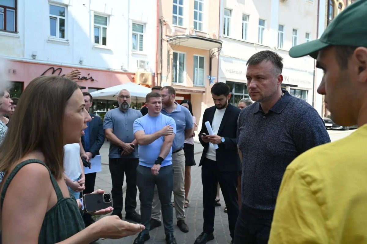 Серпухов решает задачу по упорядочению парковочного пространства Серпухов решает задачу по упорядочению парковочного пространства