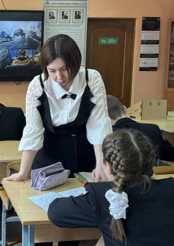 Победы учеников педагога из Балашихи: от муниципального до всероссийского уровня Победы учеников педагога из Балашихи: от муниципального до всероссийского уровня