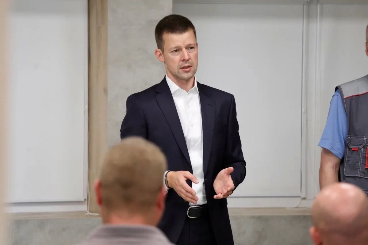 Сергей Юров: Познакомился с работой Фряновского керамического завода и встретился с коллективом предприятия Сергей Юров: Познакомился с работой Фряновского керамического завода и встретился с коллективом предприятия