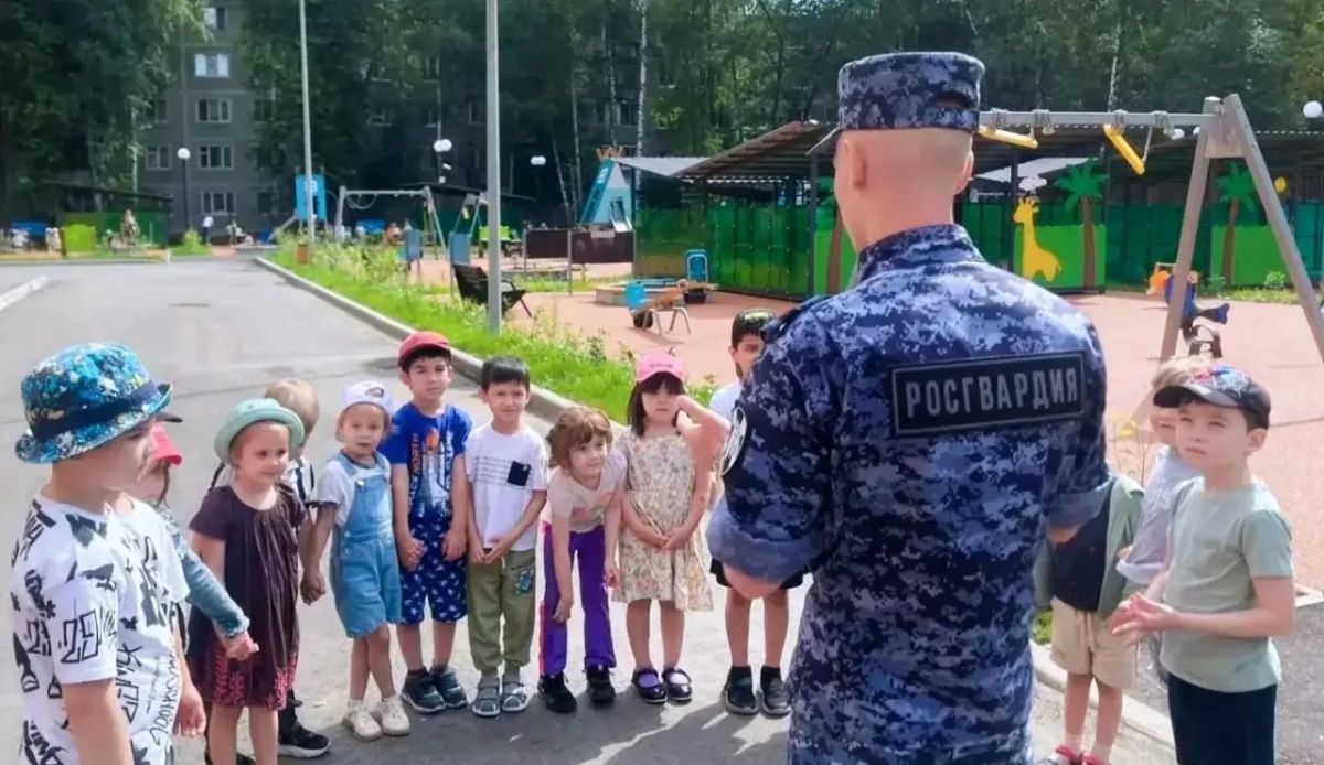 #КаникулыСРосгвардией. Росгвардейцы провели «Урок безопасности» для детей в Подмосковье