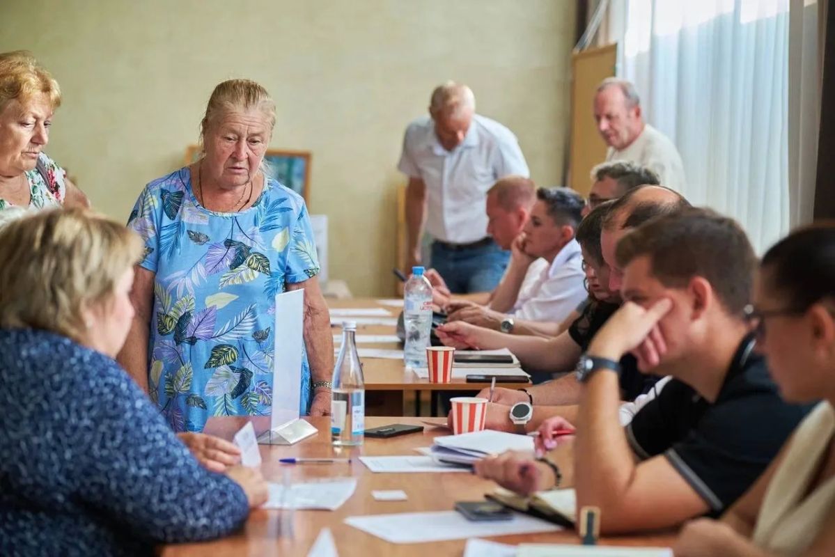 Михаил Собакин: Традиционную «Выездную администрацию» провели для жителей села Дубна и близлежащих территорий Михаил Собакин: Традиционную «Выездную администрацию» провели для жителей села Дубна и близлежащих территорий