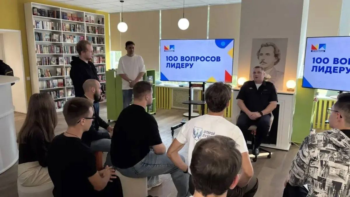 Начальник территориального отдела Госавтоинспекции в Луховицах подполковник полиции Андрей Майборода принял участие в популярной молодежной программе «100 вопросов к лидеру» Начальник территориального отдела Госавтоинспекции в Луховицах подполковник полиции Андрей Майборода принял участие в популярной молодежной программе «100 вопросов к лидеру»