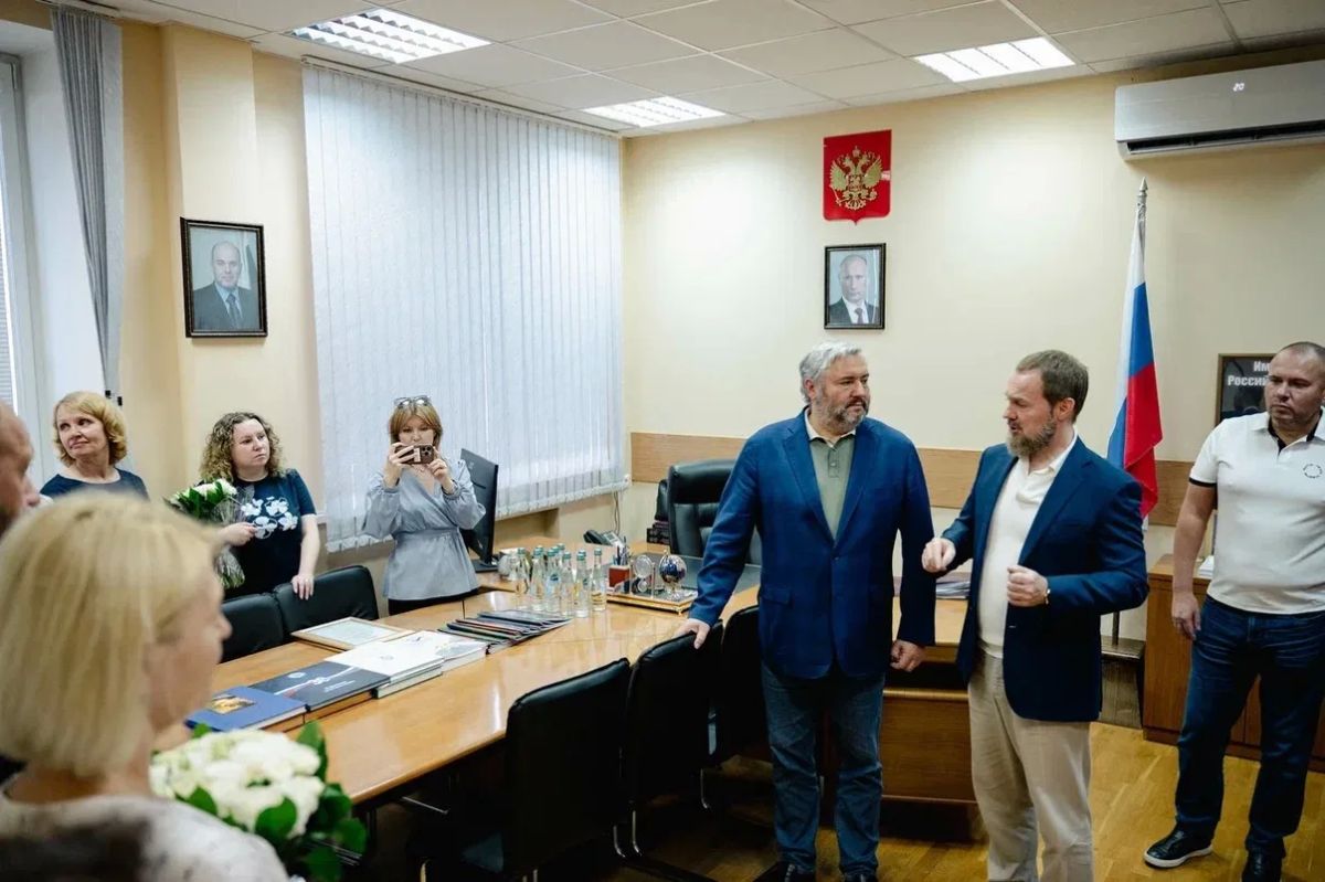 Сегодня в Красногорской инспекции Федеральной налоговой службы работает почти две сотни сотрудников Сегодня в Красногорской инспекции Федеральной налоговой службы работает почти две сотни сотрудников