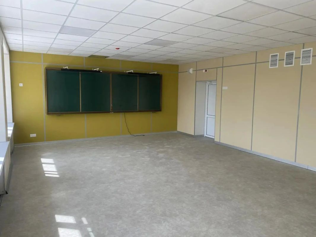 В Лицее № 1 Ступина ведется сборка и расстановка новой мебели В Лицее № 1 Ступина ведется сборка и расстановка новой мебели
