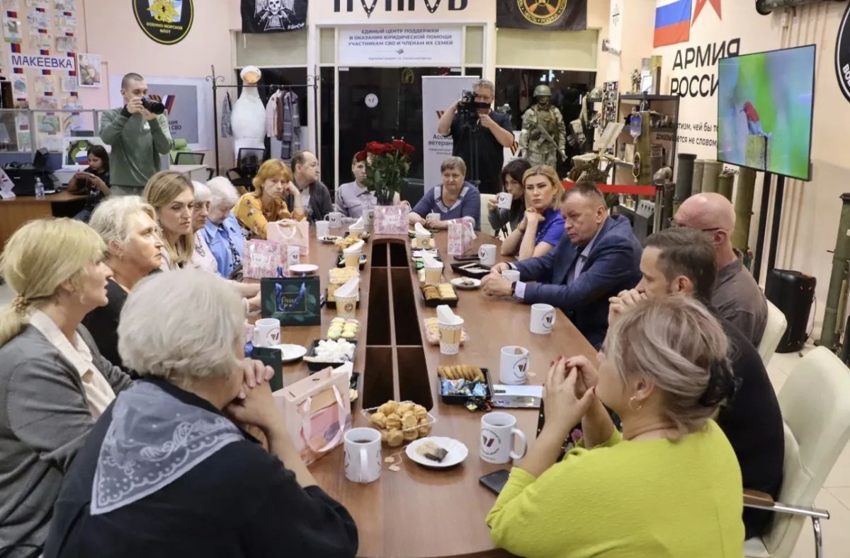 СВОи Zдесь. В АССОЦИАЦИИ ВЕТЕРАНОВ СВО СОЛНЕЧНОГОРСКА СОСТОЯЛАСЬ ВСТРЕЧА С СЕМЬЯМИ ПОГИБШИХ ГЕРОЕВ МЫ ПОМНИМ МЫ РЯДОМ В Ассоциации ветеранов СВО, в рамках работы «ЖЕНСОВЕТА» — состоялся вечер памяти — тёплая, тихая и очень... СВОи Zдесь. В АССОЦИАЦИИ ВЕТЕРАНОВ СВО СОЛНЕЧНОГОРСКА СОСТОЯЛАСЬ ВСТРЕЧА С СЕМЬЯМИ ПОГИБШИХ ГЕРОЕВ МЫ ПОМНИМ МЫ РЯДОМ В Ассоциации ветеранов СВО, в рамках работы «ЖЕНСОВЕТА» — состоялся вечер памяти — тёплая, тихая и очень...