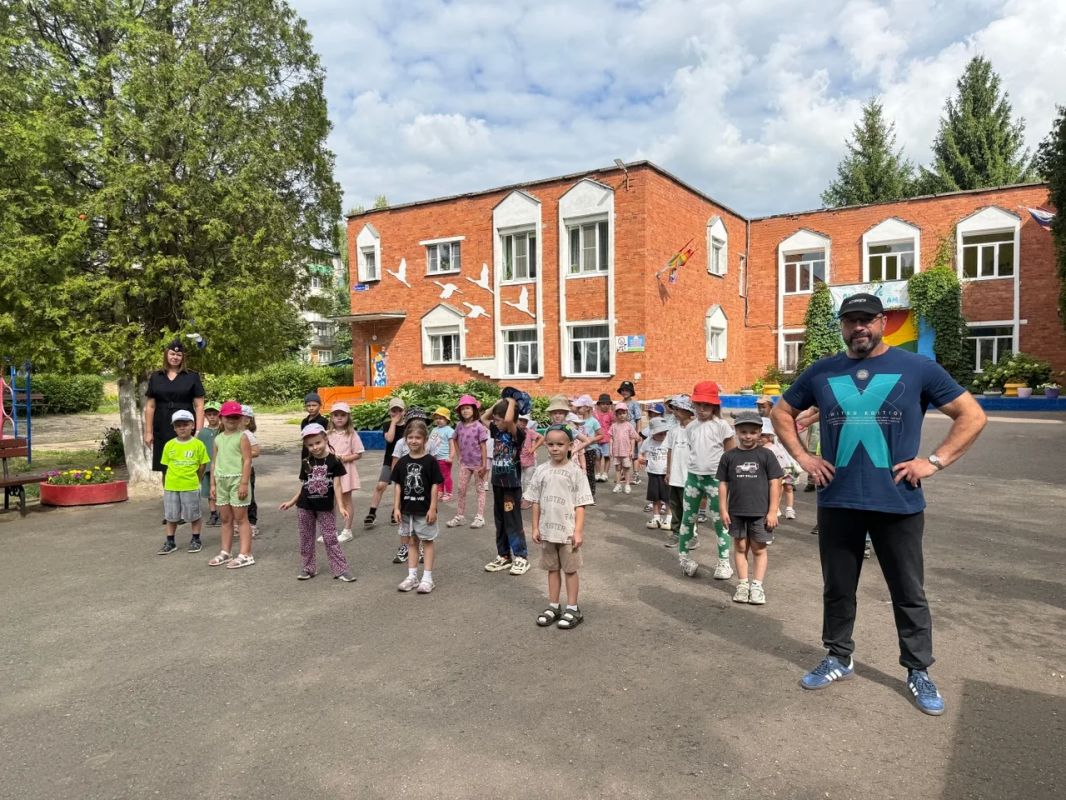 В Ступине полицейские присоединились к акции «Зарядка со стражем порядка»