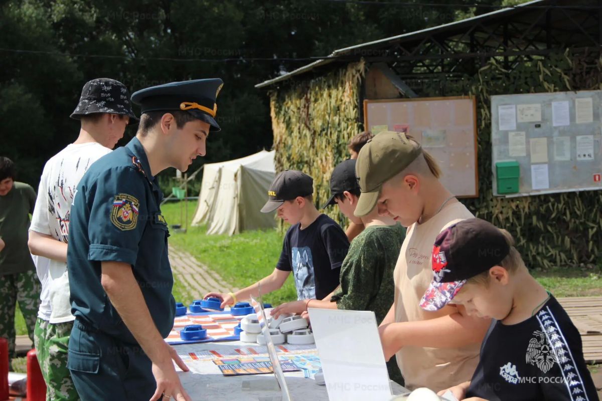 Безопасное лето в палаточном военно-патриотическом лагере «Пересвет» Безопасное лето в палаточном военно-патриотическом лагере «Пересвет»