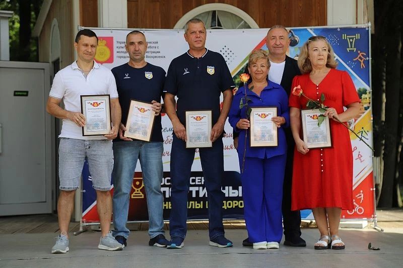 8 августа парк усадьбы Кривякино превратился в масштабную площадку здоровья и отличного настроения 8 августа парк усадьбы Кривякино превратился в масштабную площадку здоровья и отличного настроения