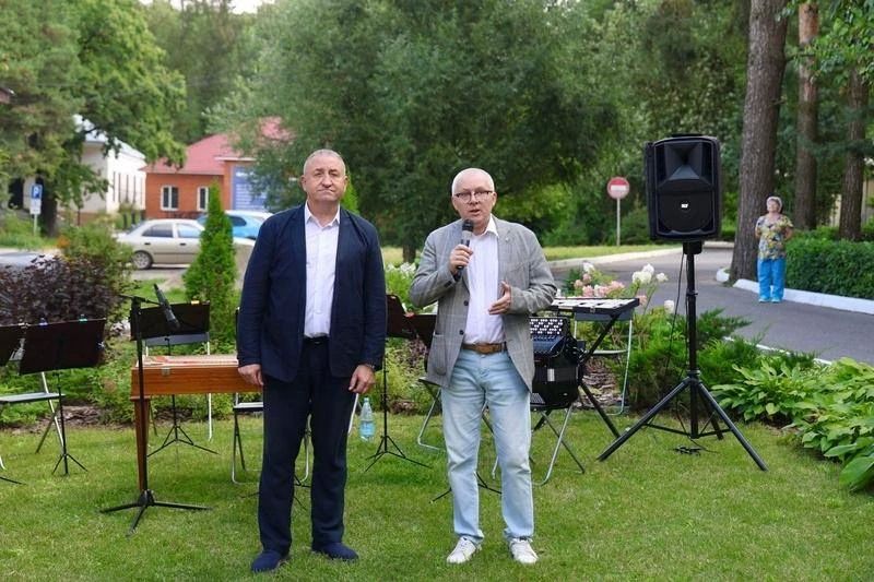 9 августа в Пантелеимоновском храме в Воскресенске отметили престольный праздник – день памяти великомученика и целителя Пантелеимона 9 августа в Пантелеимоновском храме в Воскресенске отметили престольный праздник – день памяти великомученика и целителя Пантелеимона