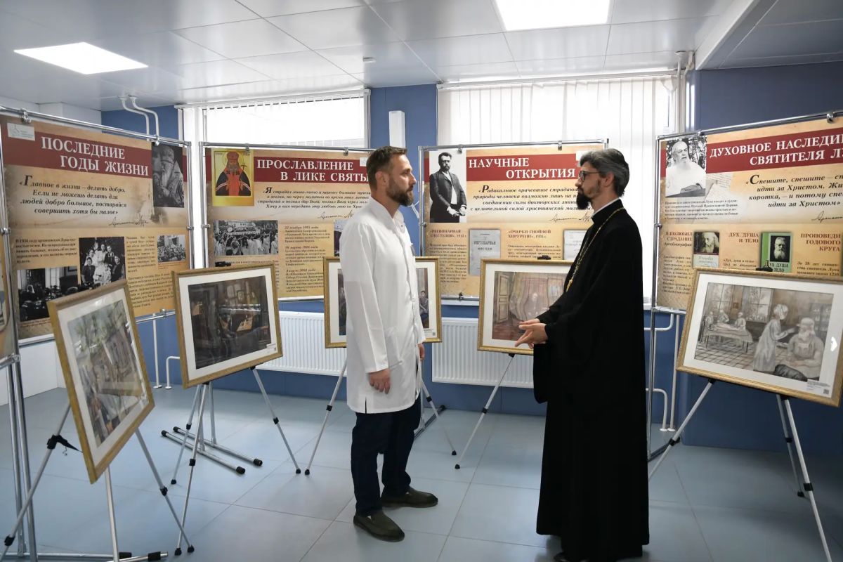 В Дмитровской больнице открылась выставка, посвящённая гениальному хирургу В Дмитровской больнице открылась выставка, посвящённая гениальному хирургу