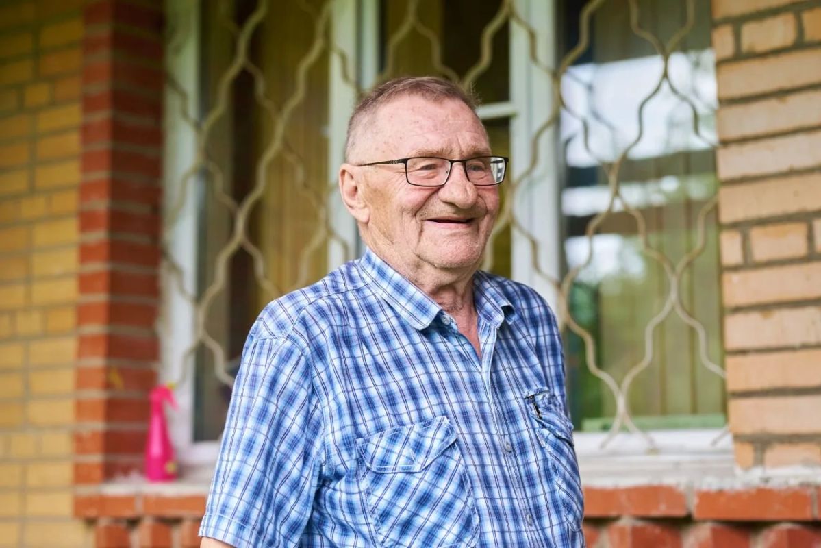 Михаил Собакин: Поздравил с 78-летием Почетного гражданина нашего округа Анатолия Николаевича Савина Михаил Собакин: Поздравил с 78-летием Почетного гражданина нашего округа Анатолия Николаевича Савина