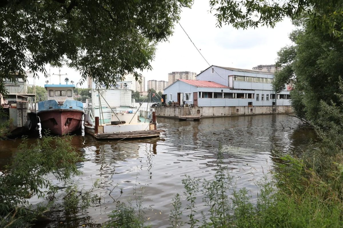 В Долгопрудном проводится работа по выявлению причины загрязнения воды в Хлебниково
