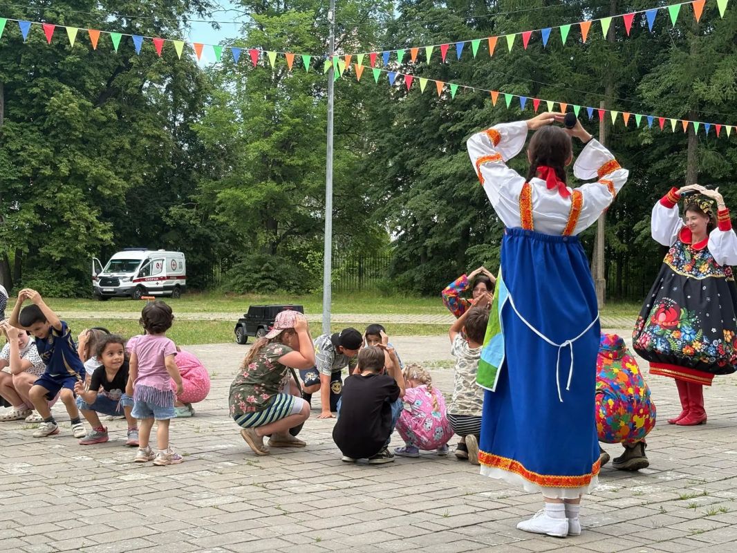 На предстоящей неделе в Центральном парке во вторник и четверг продолжатся тренировки по спортивно-бальным танцам вместе с любительским объединением «Танцы Голд» На предстоящей неделе в Центральном парке во вторник и четверг продолжатся тренировки по спортивно-бальным танцам вместе с любительским объединением «Танцы Голд»