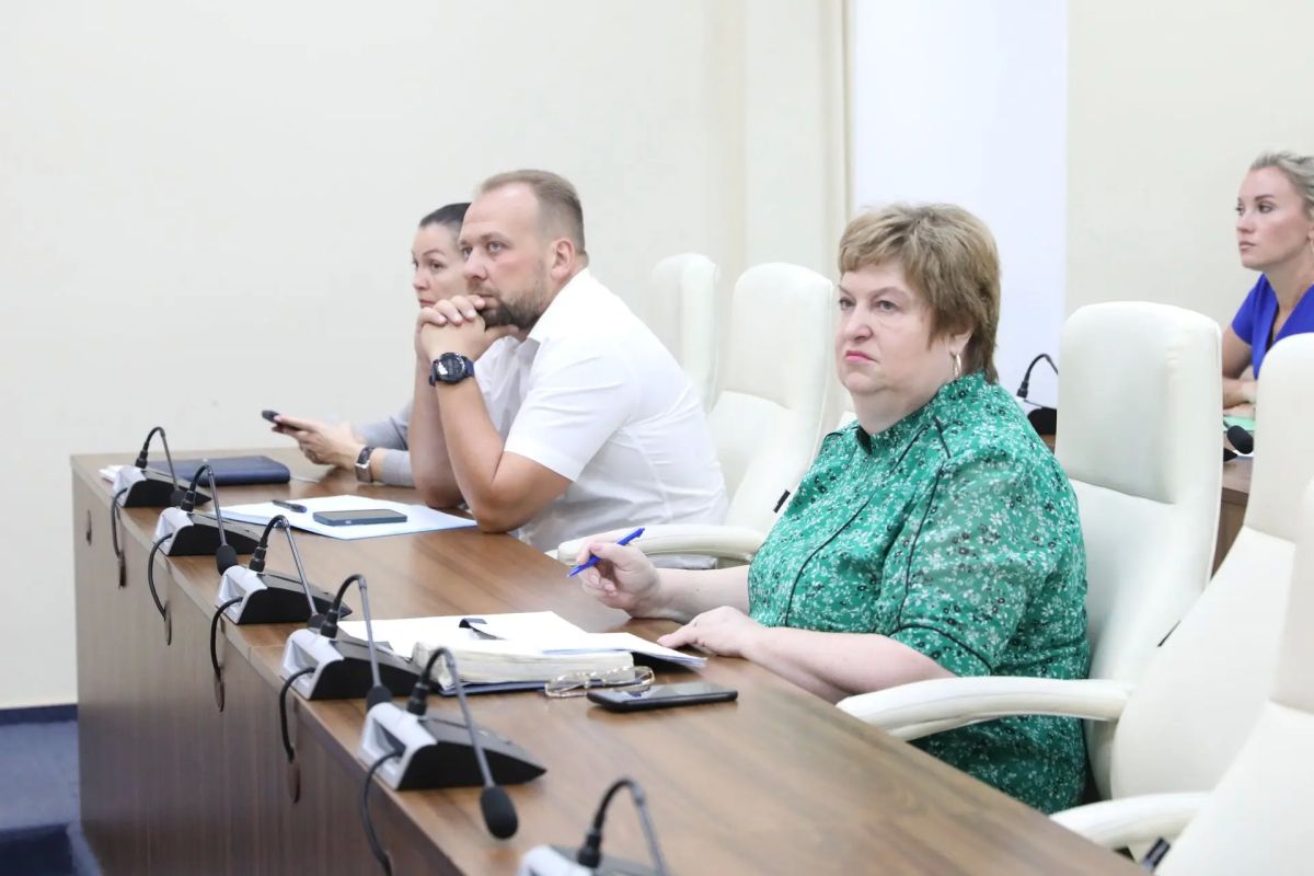 Подготовку к новому учебному году и ликвидацию брошенного транспорта обсудили в Долгопрудном Подготовку к новому учебному году и ликвидацию брошенного транспорта обсудили в Долгопрудном