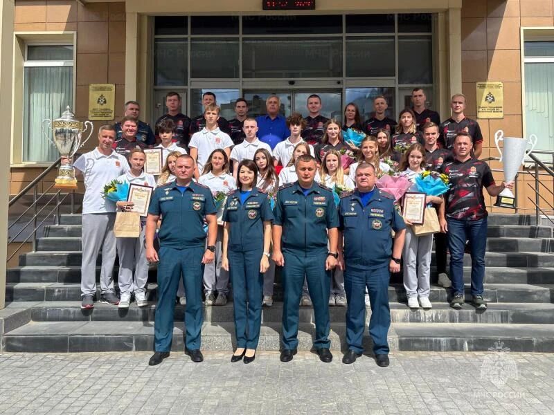 В Подмосковном главке прошла торжественная встреча сборной команды МЧС России по пожарно-спасательному спорту