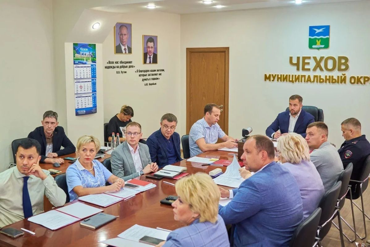 Михаил Собакин: Подготовка объектов теплоснабжения и многоквартирных домов к зимнему отопительному периоду стала ключевой темой на еженедельном совещании Губернатора с правительством области и главами округов Михаил Собакин: Подготовка объектов теплоснабжения и многоквартирных домов к зимнему отопительному периоду стала ключевой темой на еженедельном совещании Губернатора с правительством области и главами округов