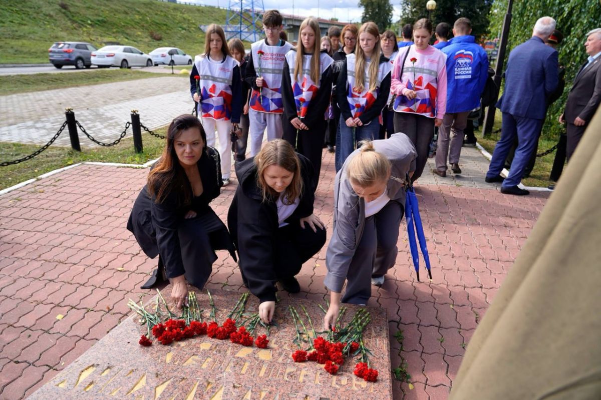 В Подольске почтили память героев неба В Подольске почтили память героев неба