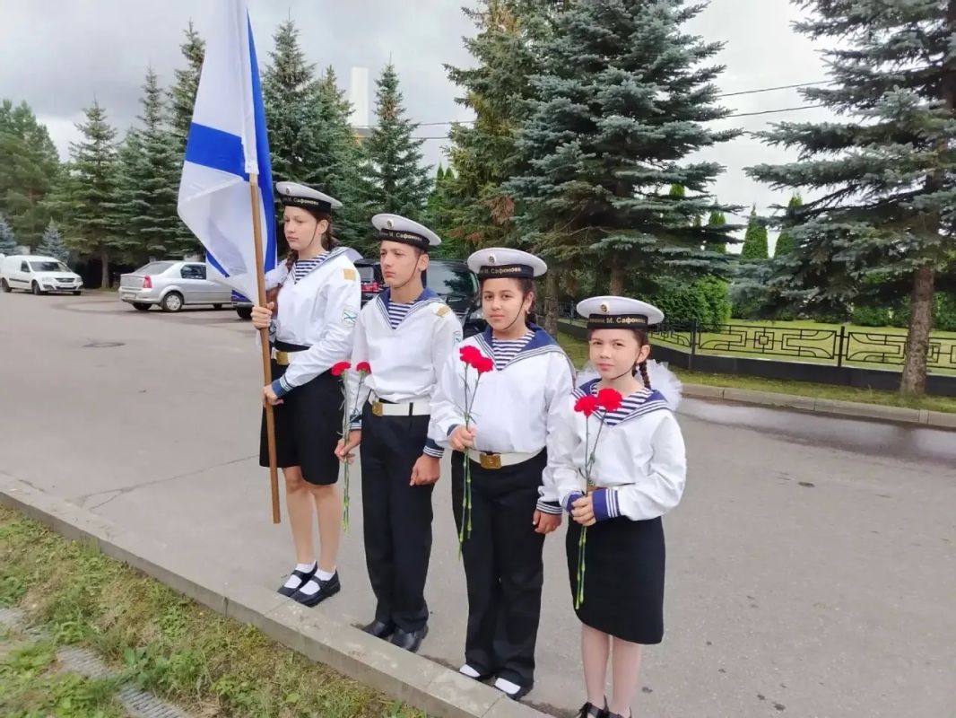 26 лет назад в Баренцевом море произошла одна из самых страшных трагедий в истории российского флота 26 лет назад в Баренцевом море произошла одна из самых страшных трагедий в истории российского флота