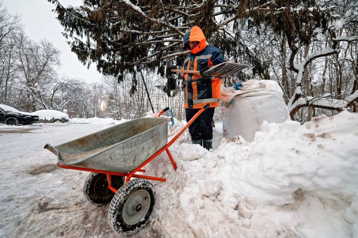 Порядка 95 тыс. тонн соли заготовлено к зиме в Подмосковье Порядка 95 тыс. тонн соли заготовлено к зиме в Подмосковье