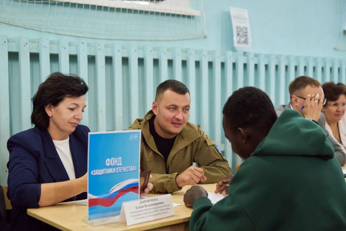 Михаил Собакин: Сегодня в ходе «Выездной администрации» вели прием жителей микрорайона Ровки и близлежащих территорий Михаил Собакин: Сегодня в ходе «Выездной администрации» вели прием жителей микрорайона Ровки и близлежащих территорий