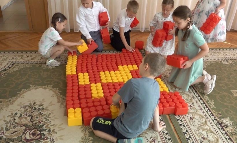 В Солнечногорске дошкольников готовят к школе с помощью «Куба выбора» В Солнечногорске дошкольников готовят к школе с помощью «Куба выбора»
