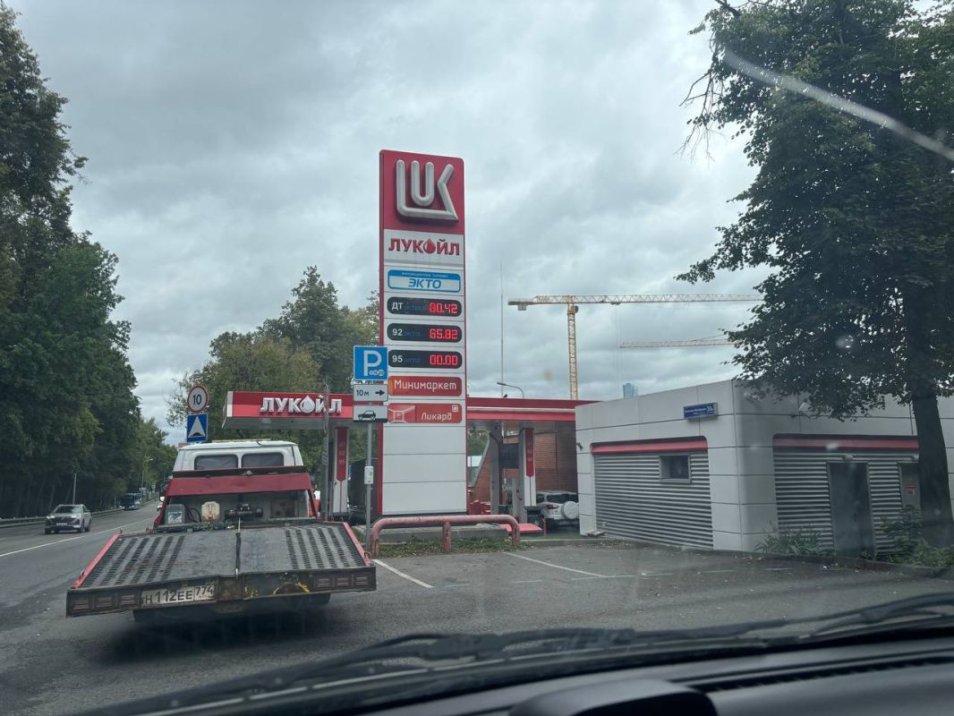 92-й по 110 р залить не желаете? Обстановка на заправках Москвы и Подмосковья на сегодняшний день 92-й по 110 р залить не желаете? Обстановка на заправках Москвы и Подмосковья на сегодняшний день