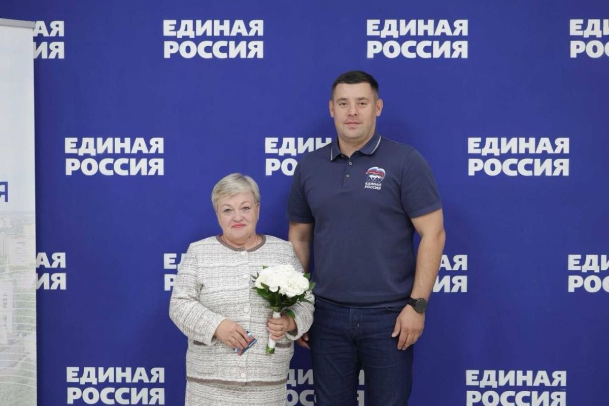 Семь подольчан стали частью Единой России Семь подольчан стали частью Единой России