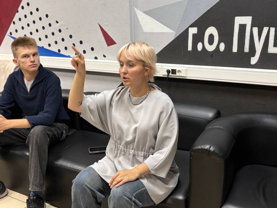 Психологический тренинг «Эмоции под контролем» Психологический тренинг «Эмоции под контролем»