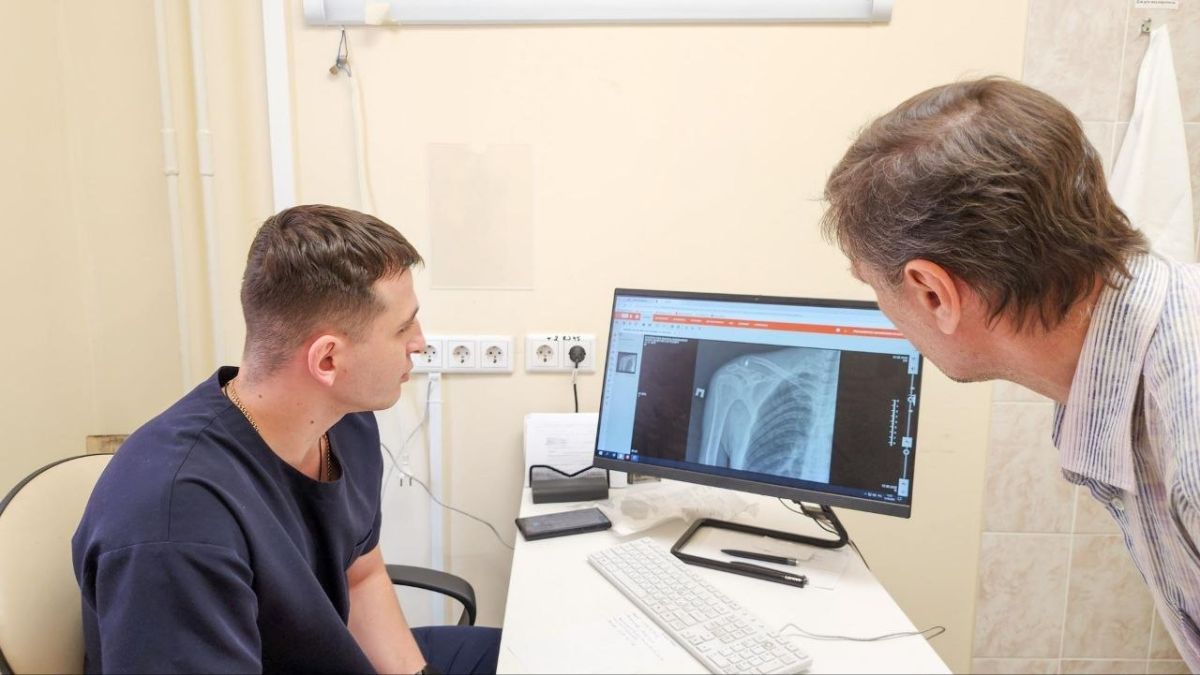 Новый травматолог пополнил штат подольской больницы по программе «Приведи друга» Новый травматолог пополнил штат подольской больницы по программе «Приведи друга»