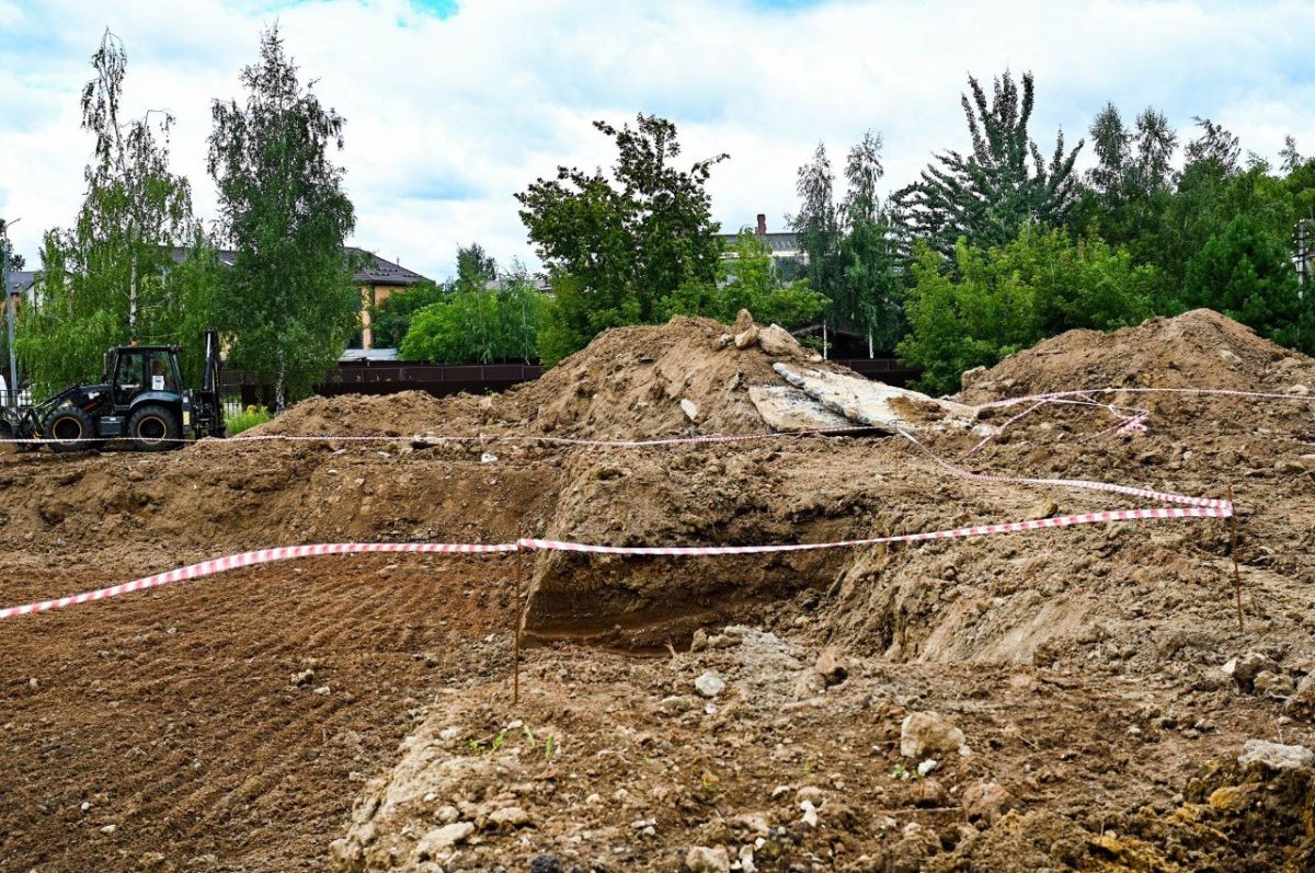 Глава Ленинского городского округа Станислав Каторов проверил ход работ на месте строительства Покровского храма в ЖК «Зеленые аллеи» Глава Ленинского городского округа Станислав Каторов проверил ход работ на месте строительства Покровского храма в ЖК «Зеленые аллеи»