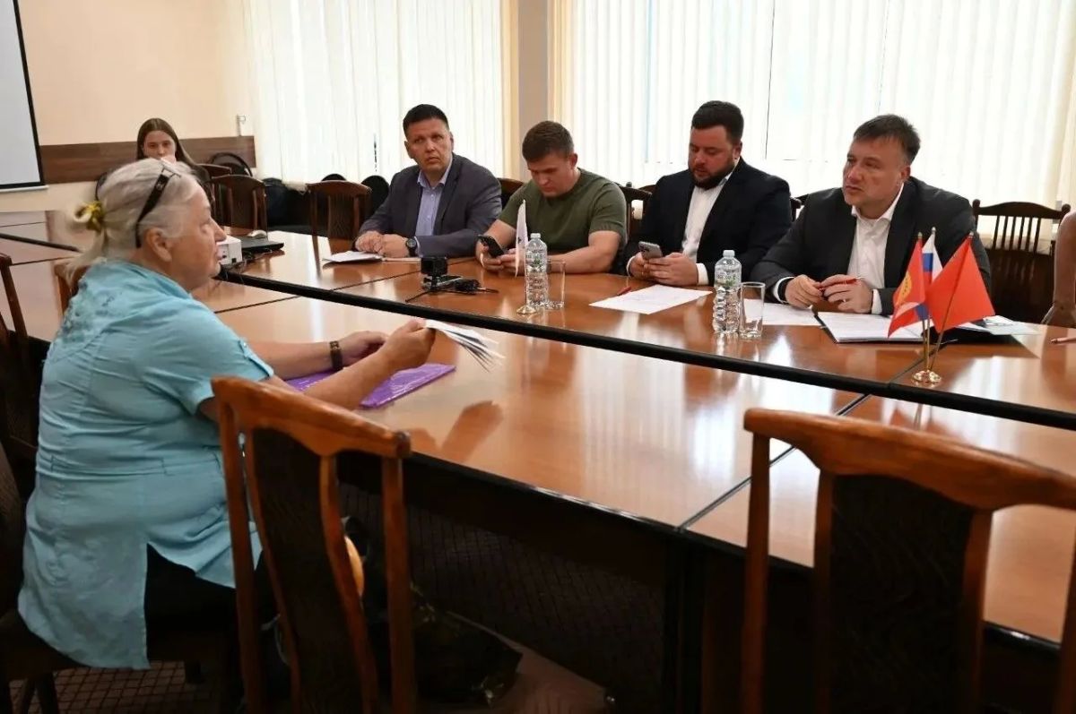 Глава городского округа Серпухов Алексей Шимко провел очередной личный прием граждан Глава городского округа Серпухов Алексей Шимко провел очередной личный прием граждан
