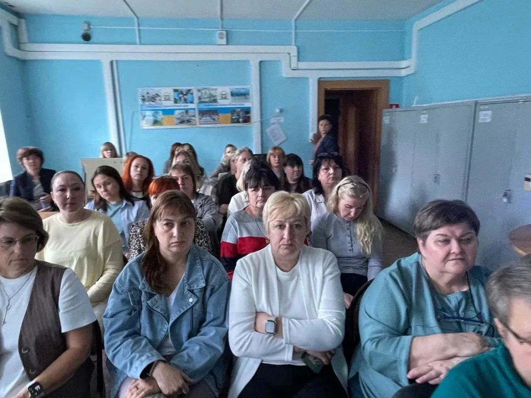 СТУПИНО. Встретился с коллективом Окружного управления социального развития №13 Министерства социального развития Московской области как депутат Московской областной Думы СТУПИНО. Встретился с коллективом Окружного управления социального развития №13 Министерства социального развития Московской области как депутат Московской областной Думы