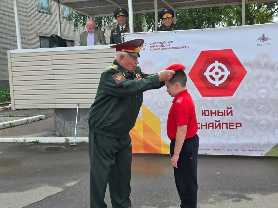 Юнармейцы из Подольска победили на всероссийской игре «Юный снайпер» Юнармейцы из Подольска победили на всероссийской игре «Юный снайпер»