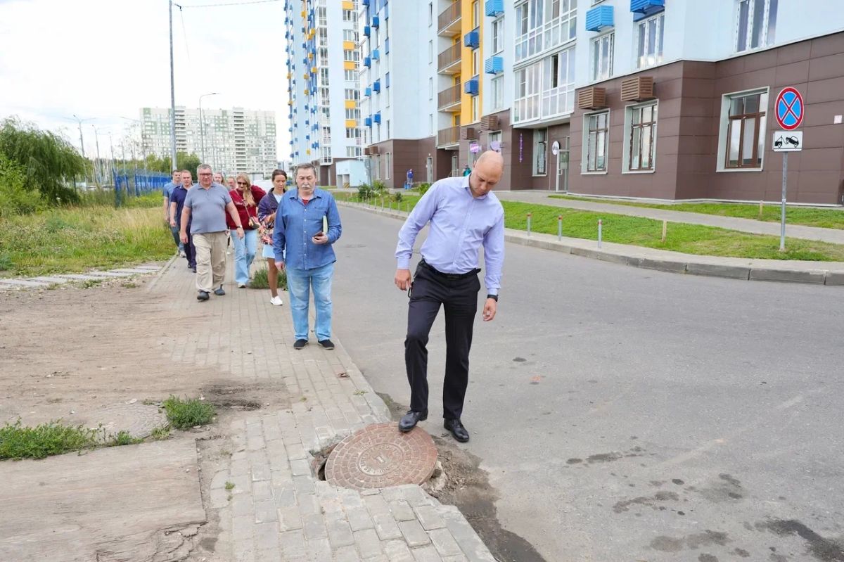 Встреча с жителями многоквартирного дома на проспекте Астрахова прошла в Мытищах Встреча с жителями многоквартирного дома на проспекте Астрахова прошла в Мытищах