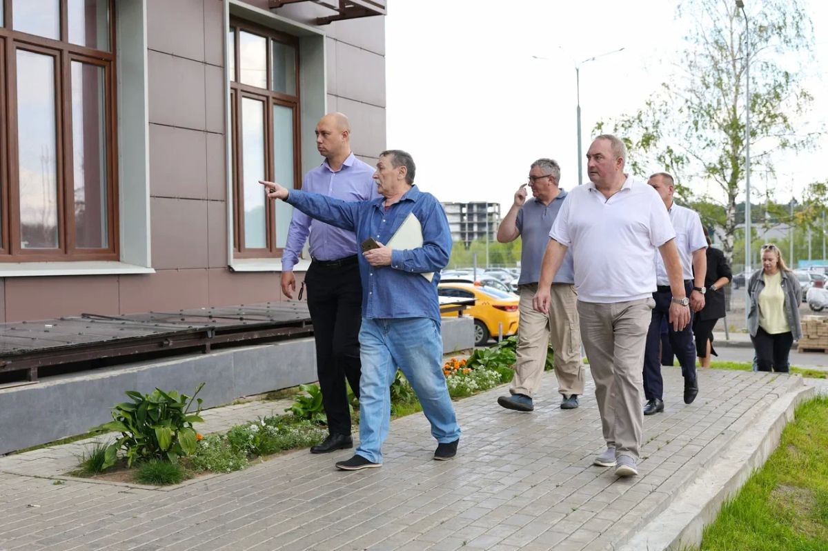 Встреча с жителями многоквартирного дома на проспекте Астрахова прошла в Мытищах Встреча с жителями многоквартирного дома на проспекте Астрахова прошла в Мытищах