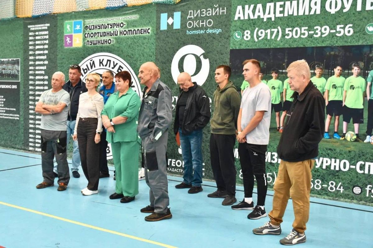 С коллективами учреждений образования, спорта, здравоохранения и с читателями библиотеки поселка Челюскинский встретился заместитель председателя Совета депутатов округа Николай Михайлин С коллективами учреждений образования, спорта, здравоохранения и с читателями библиотеки поселка Челюскинский встретился заместитель председателя Совета депутатов округа Николай Михайлин