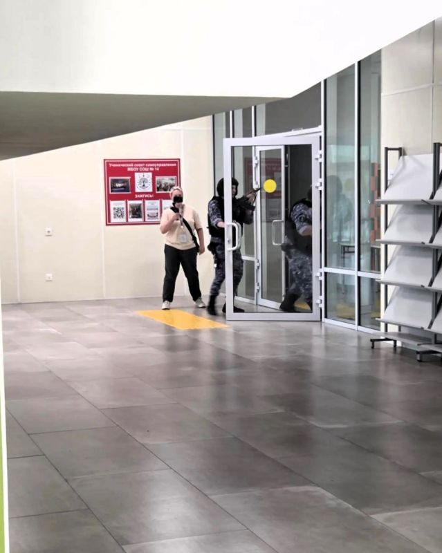 В мытищинских школах отработали алгоритм действий при возникновении угроз В мытищинских школах отработали алгоритм действий при возникновении угроз